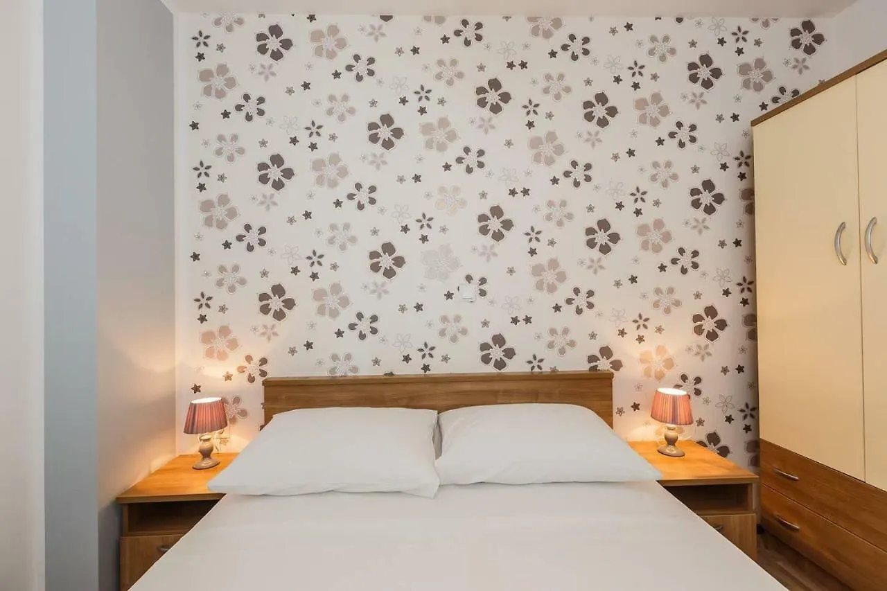Apartment Apartmani Nikola 3 Trogir