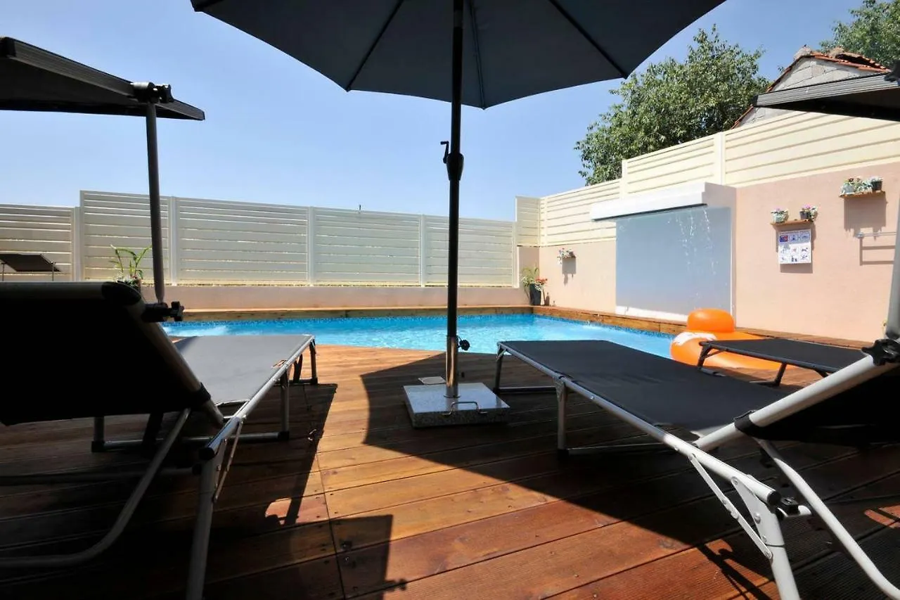 Apartmani Nikola 3 Trogir 0*,